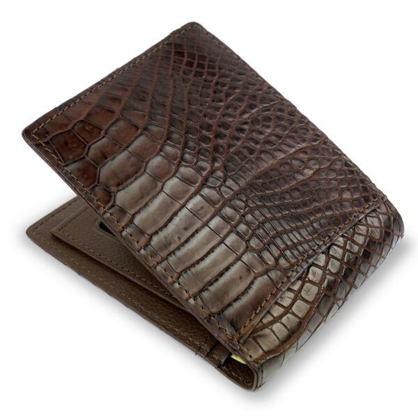 portefeuille crocodile marron xl2 1